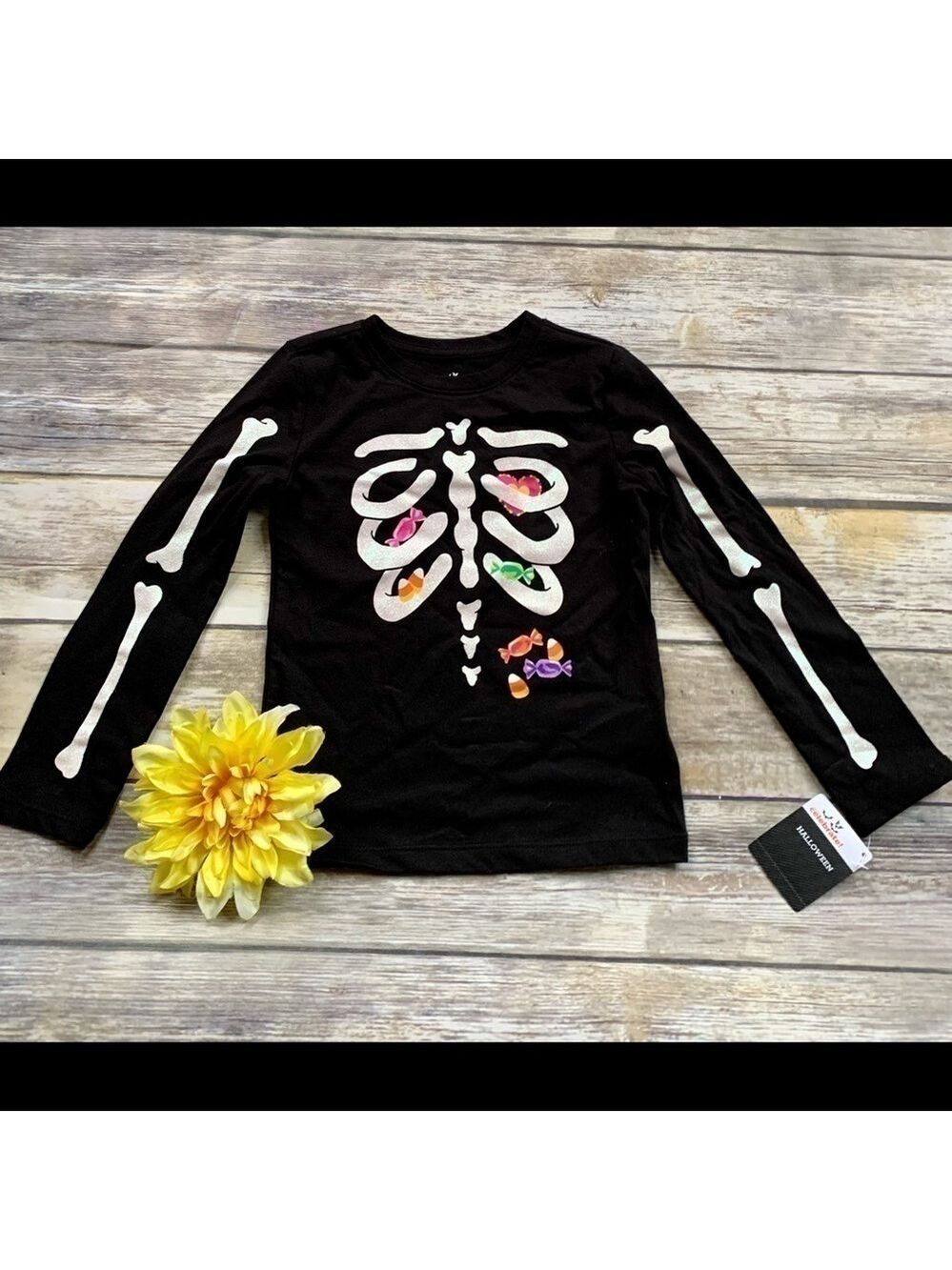 🐠NWT CANDY & SKELETON TEE - Picture 2 of 2